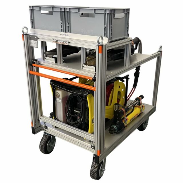 RC-VU 

- Offroadrollen 
- Hebeösen 

#contitec #contiteccontainer #flexibelgenug #feuerwehr #technischeshilfswerk #firefighting #rollcontainer #rollonrolloff #ukfirefighters #ukfirefighter #rollercontainer #fireequipment #firefighter #collapsiblecontainer #消防处 #Brandvæsen #brandweer #fajrobrigado #palokunta #pompiers #brannvesenet #brandkå #rctechnisch