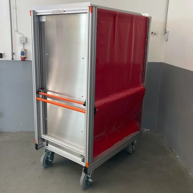 RC-Atemschutz 

- Allseitig geschlossen 
- Rollplane

#contitec #contiteccontainer #flexibelgenug #feuerwehr #technischeshilfswerk #firefighting #rollcontainer #rollonrolloff #ukfirefighters #ukfirefighter #rollercontainer #fireequipment #firefighter #collapsiblecontainer #消防处 #Brandvæsen #brandweer #fajrobrigado #palokunta #pompiers #brannvesenet #brandkå #rcats
